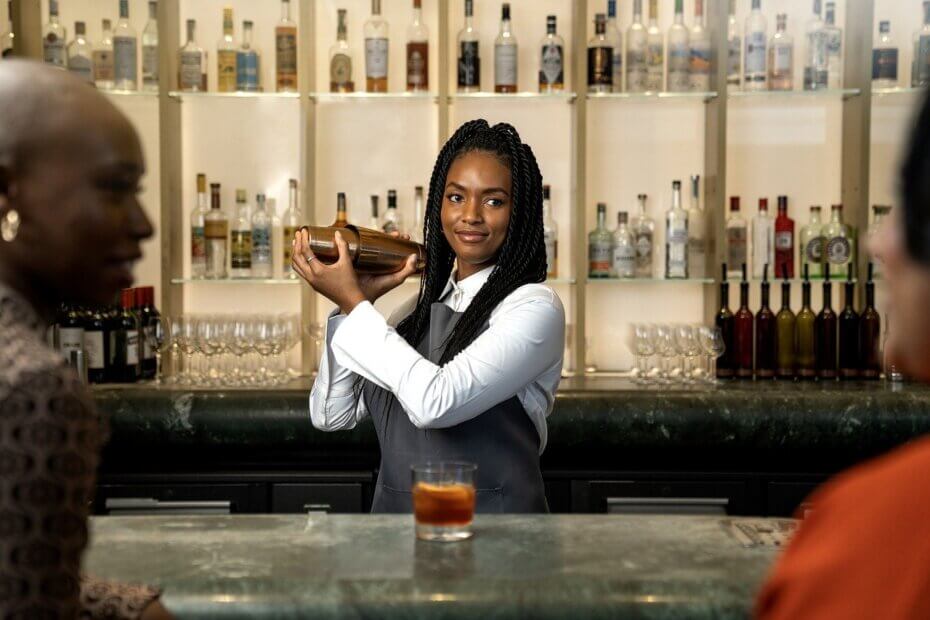 Bar tender in a restaurant